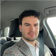 Laureato con lode in Giurisprudenza presso l’Università Cattolica offre lezioni private di diritto.